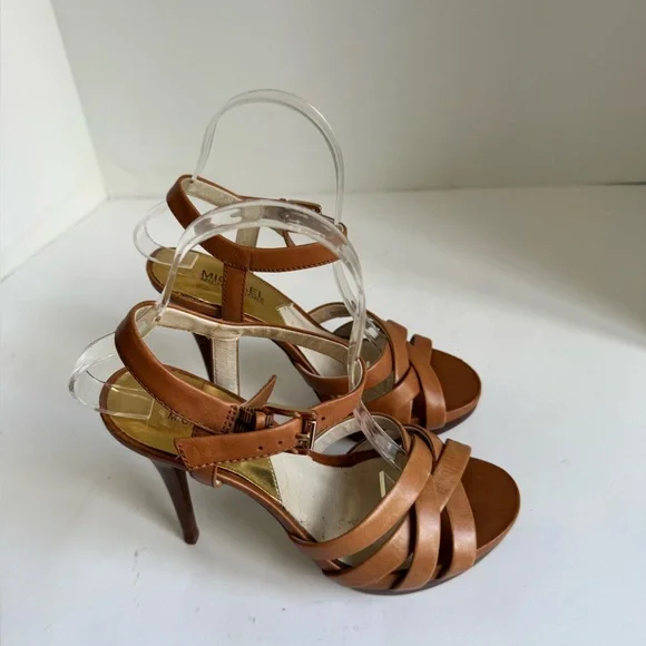 MICHAEL Michael Kors brown leather platform heels. Size 7 - Picture 16 of 16